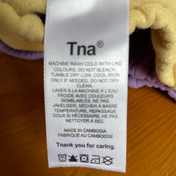 Tna Hi Rise Cozy Shorts XS NWT 3 inch - Picture 4 of 5